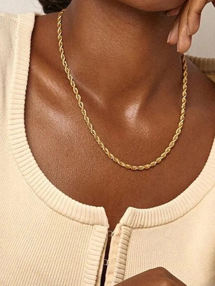 Minimalist Twist Chain Necklace.webp