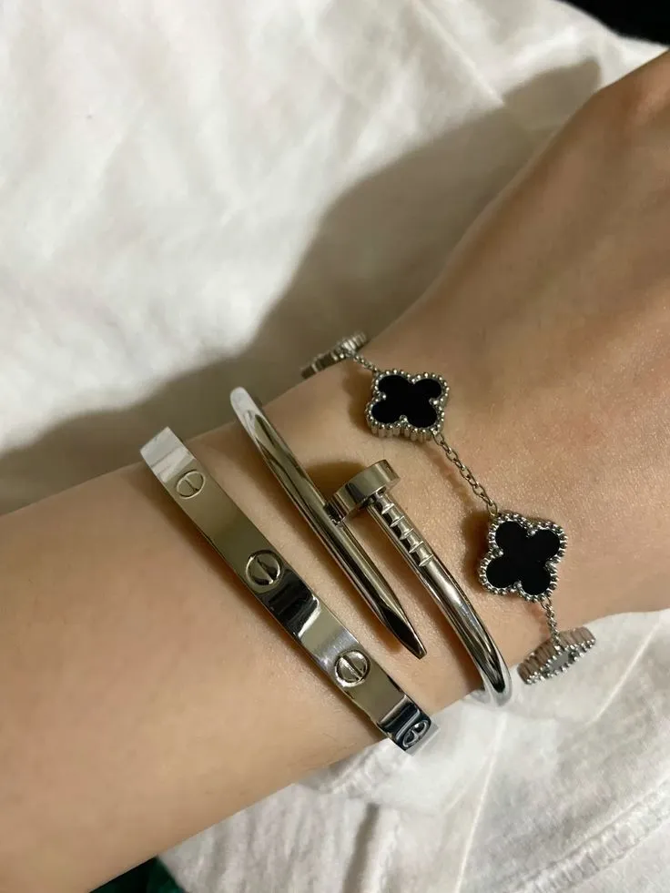 The Silver & Black Clover Trio