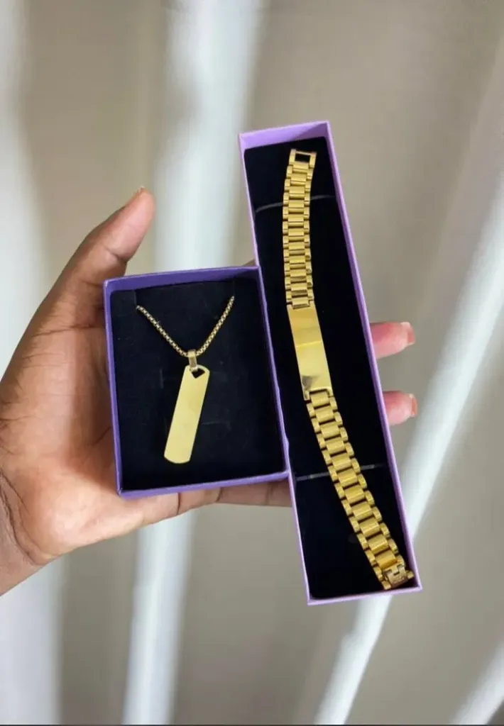 The Golden Signature Set