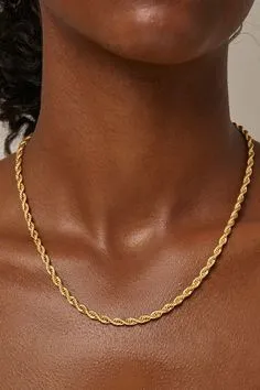 Minimal Twist Chain Necklace