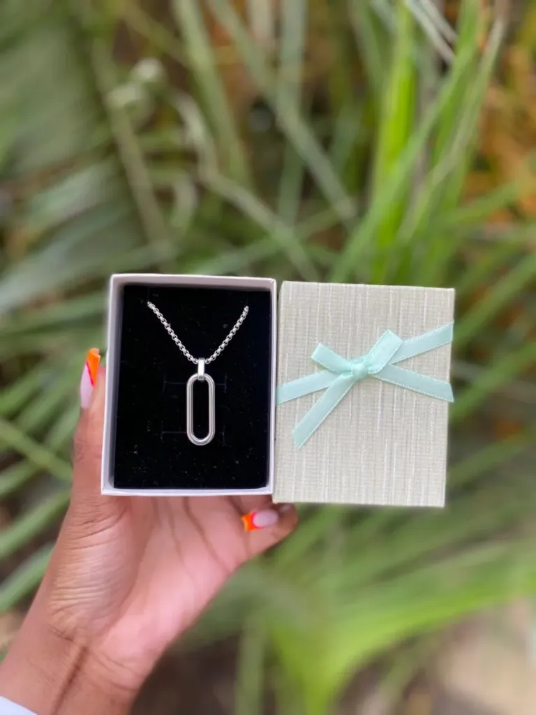 The Modernist Black Bar Necklace