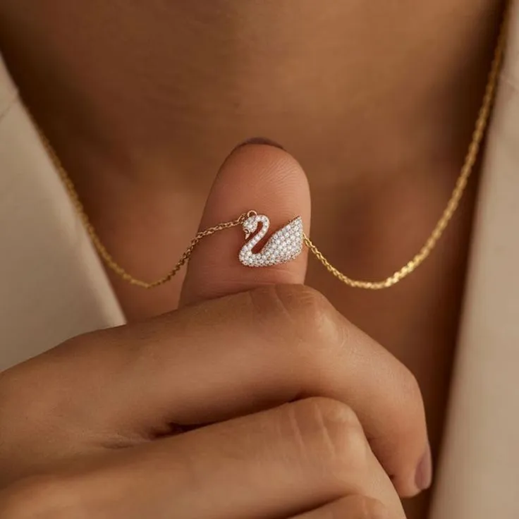 Elegant Rose Gold Swan Necklace