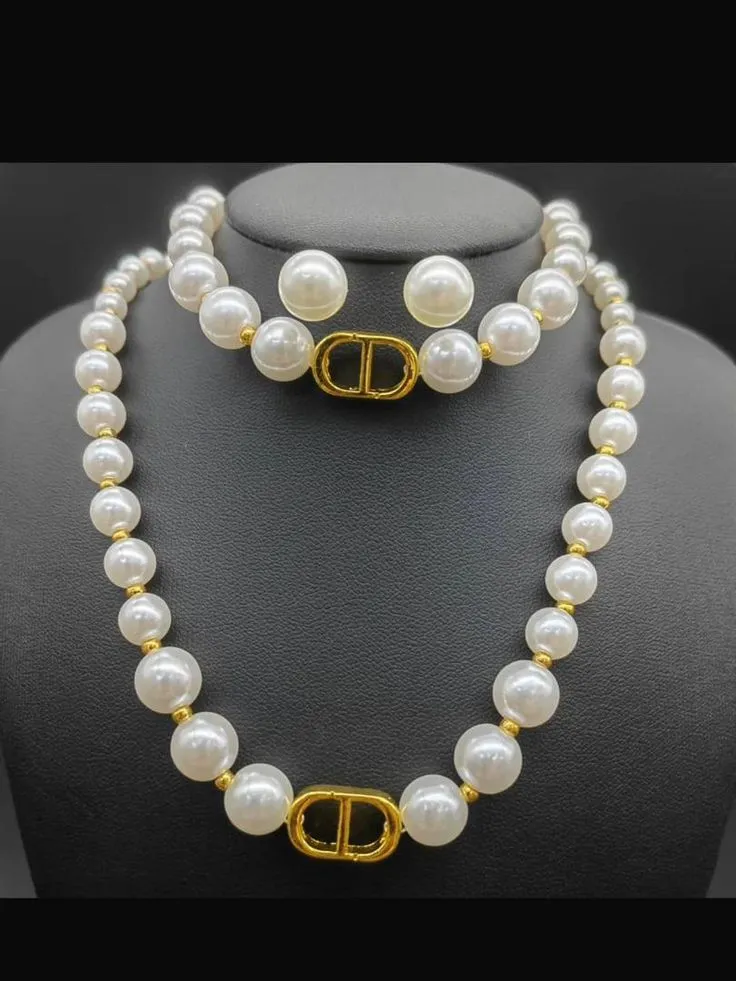 Aura Gold & Pearl Trio